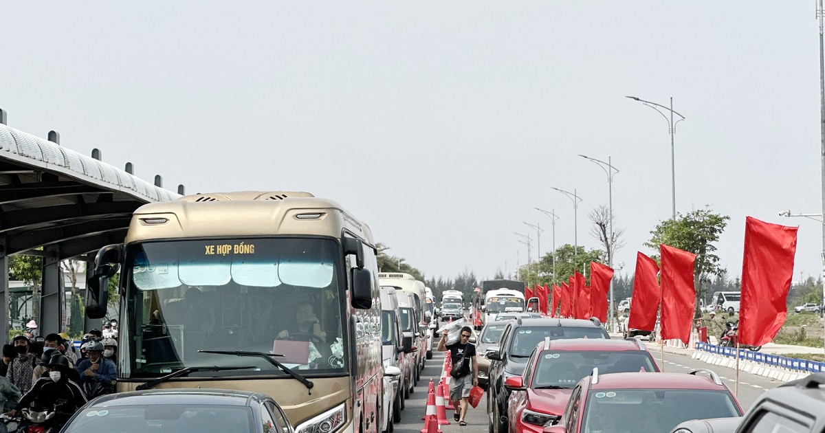cấm ô tô qua phà Đồng Bài