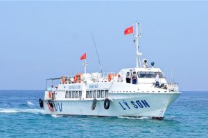 Tàu cao tốc ra đảo Lý Sơn từ cảng Sa Kỳ, Quảng Ngãi