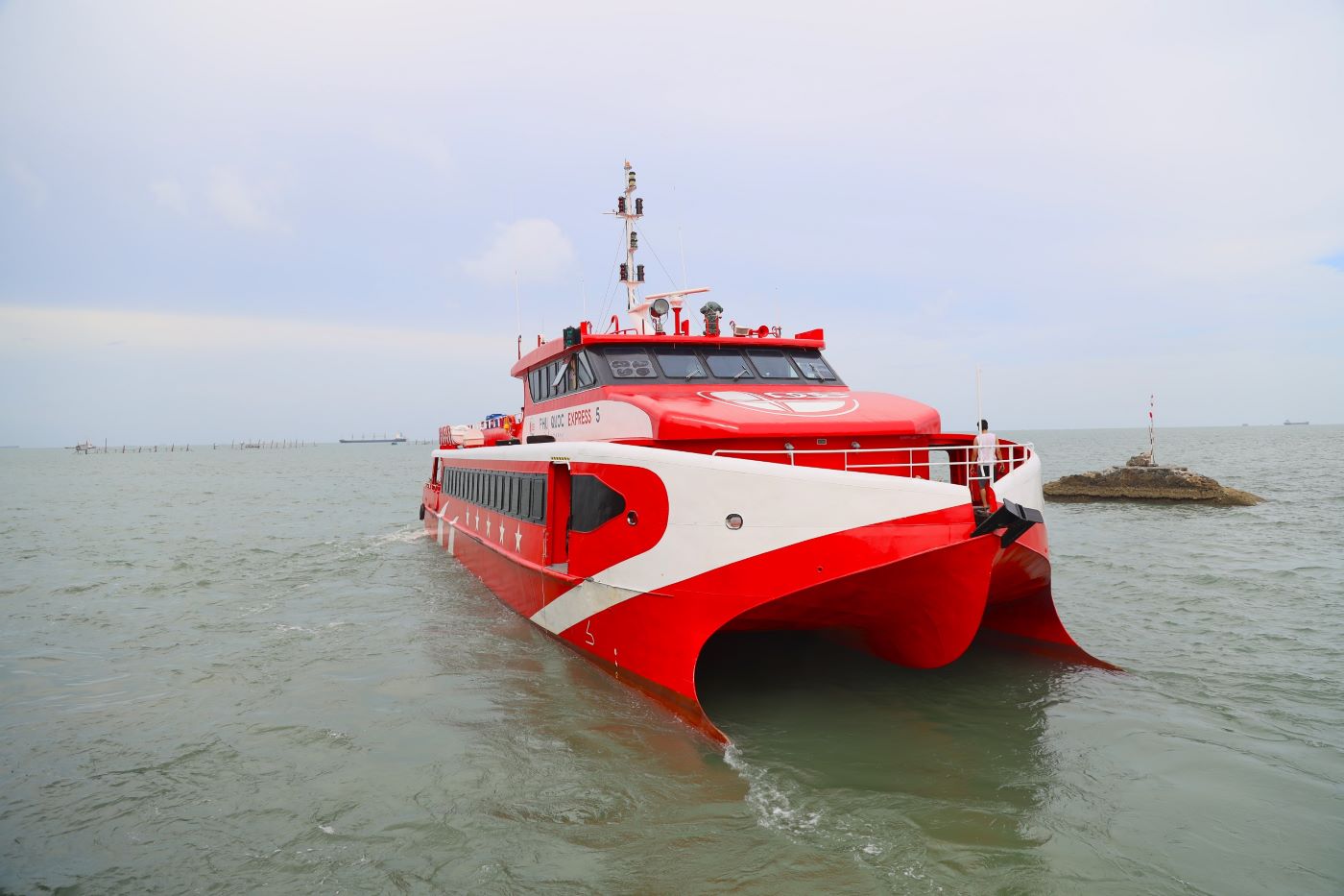 tàu ra Lý Sơn Sa Kỳ